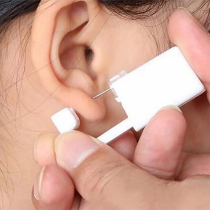 طقم مسدس ثقب الأذن المعقمة للا - مراجعة Body Jewelry Cartilage Earrings وسعره