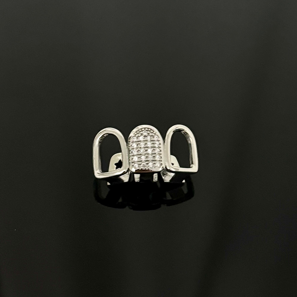 YOUNGX الهيب هوب ثلاثة قبعات ا - مراجعة Body Jewelry Men وسعره