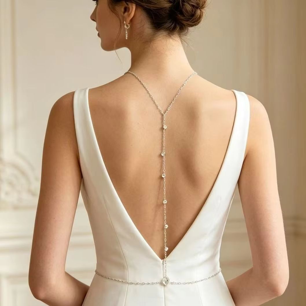 سلسلة ظهر مرصعة بالزركون قابلة - مراجعة Body Jewelry Necklace وسعره